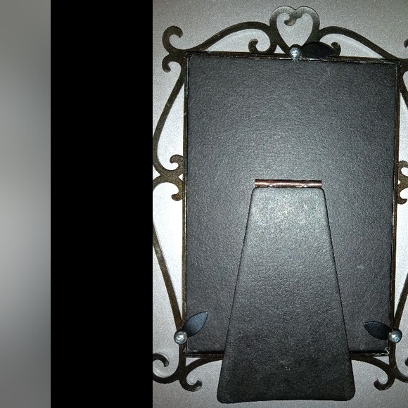 Heart shaped pewter picture frame - Picture 6 of 6